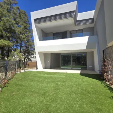 Venta de casa pareada en El Chaparral