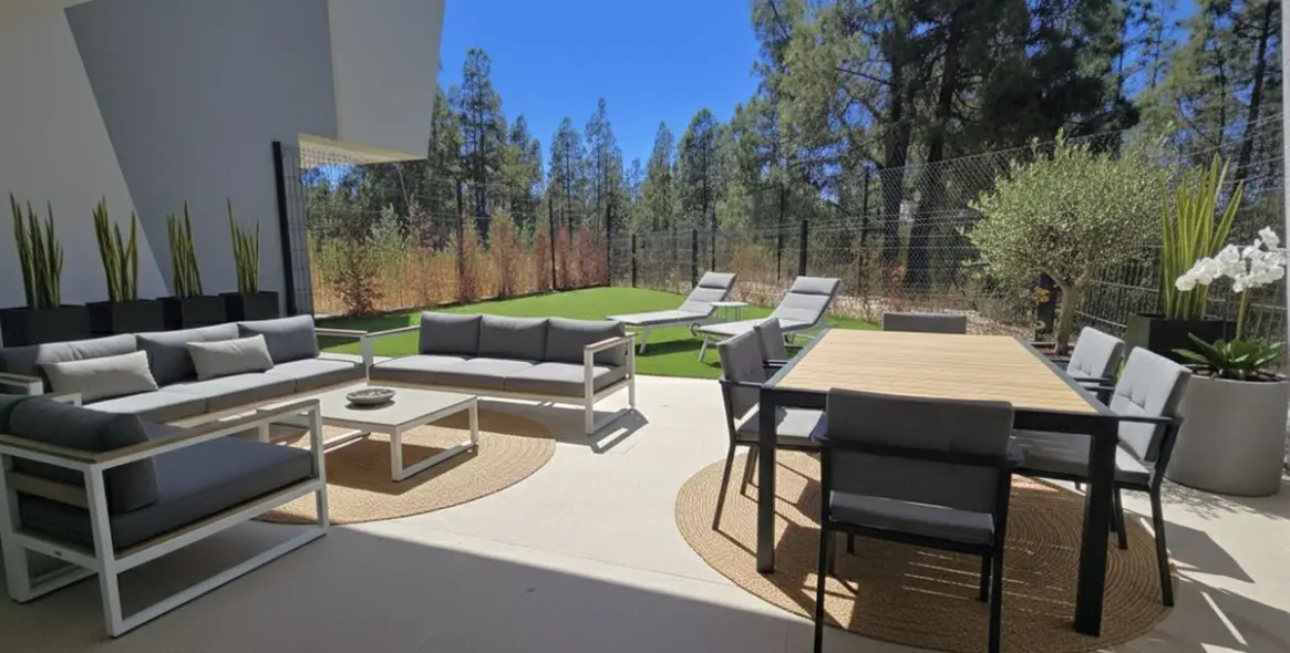 Sale of semi-detached house in El Chaparral 3