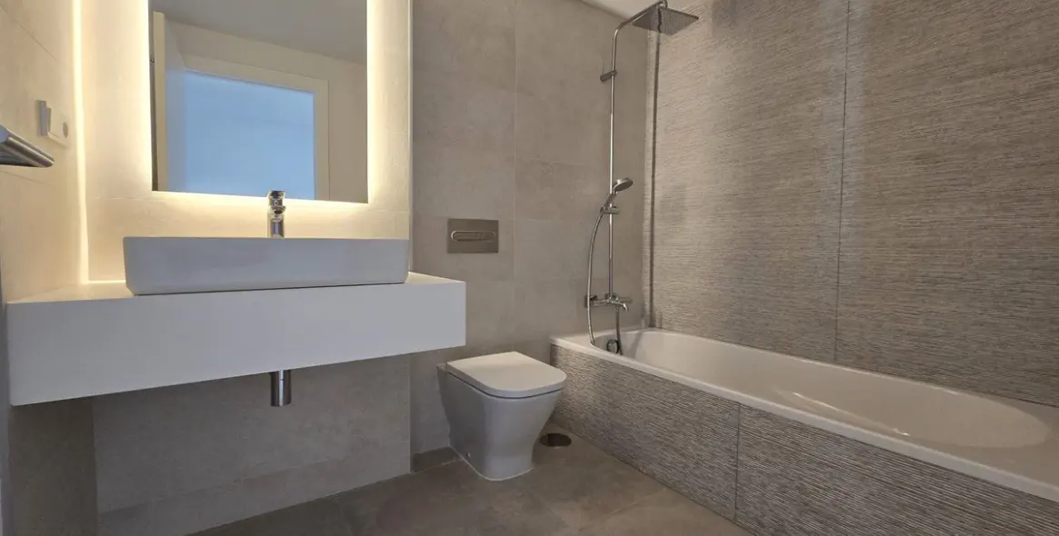 Sale of semi-detached house in El Chaparral 8