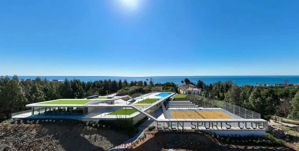 Sale of semi-detached house in El Chaparral 10