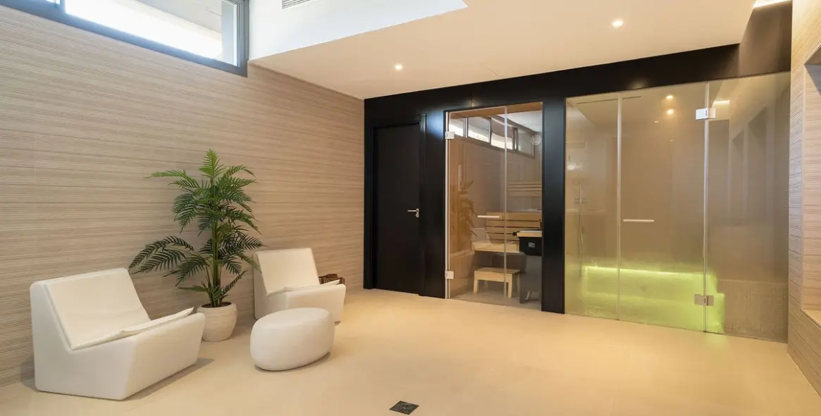 Sale of semi-detached house in El Chaparral 17