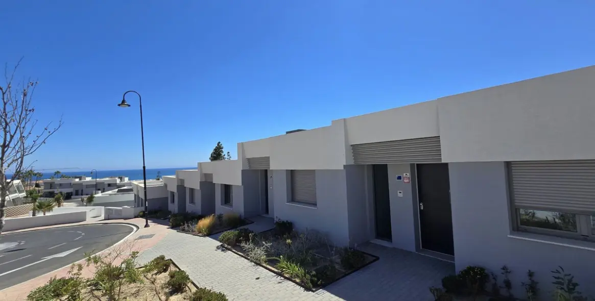 Sale of semi-detached house in El Chaparral 22