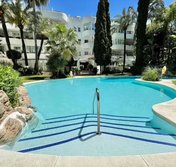 Продажа апартаментов на первом этаже в The Golden Mile