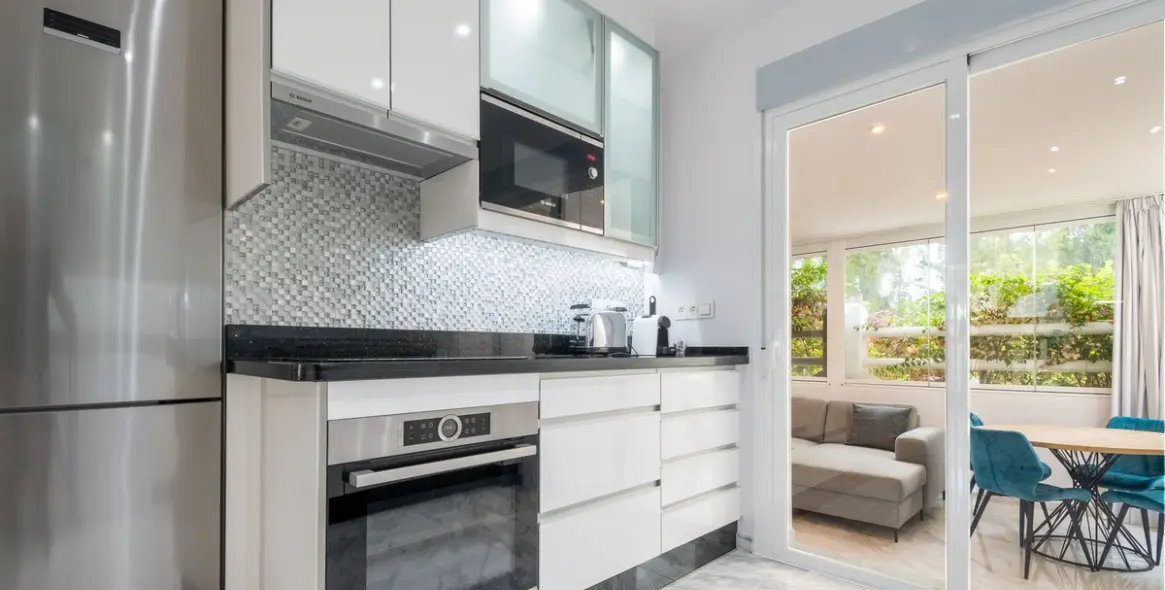 Продажа апартаментов на первом этаже в The Golden Mile 11