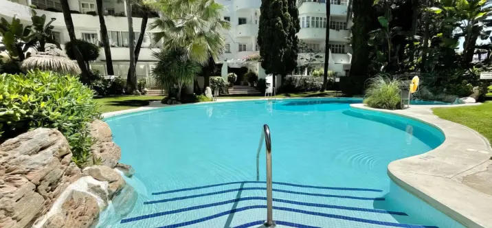 Sale of ground floor apartment in The Golden Mile 0