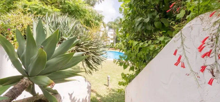 Sale of ground floor apartment in The Golden Mile 2