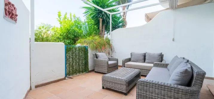 Sale of ground floor apartment in The Golden Mile 3