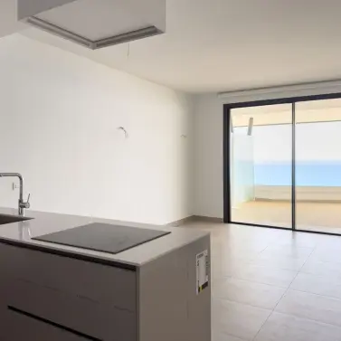 Venta de apartamento en planta media en Fuengirola