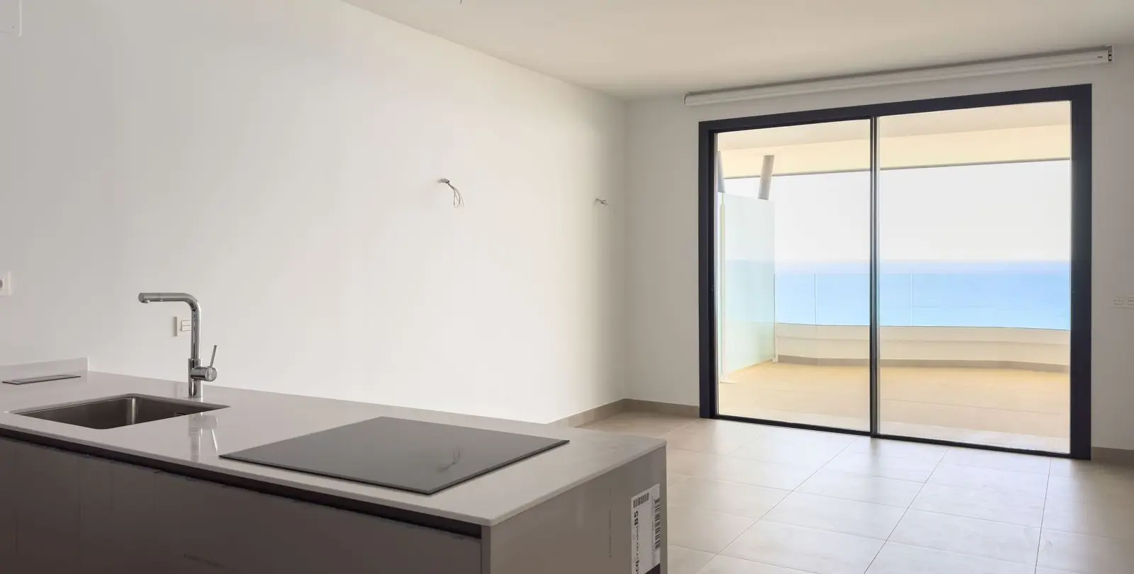 Venta de apartamento en planta media en Fuengirola 3