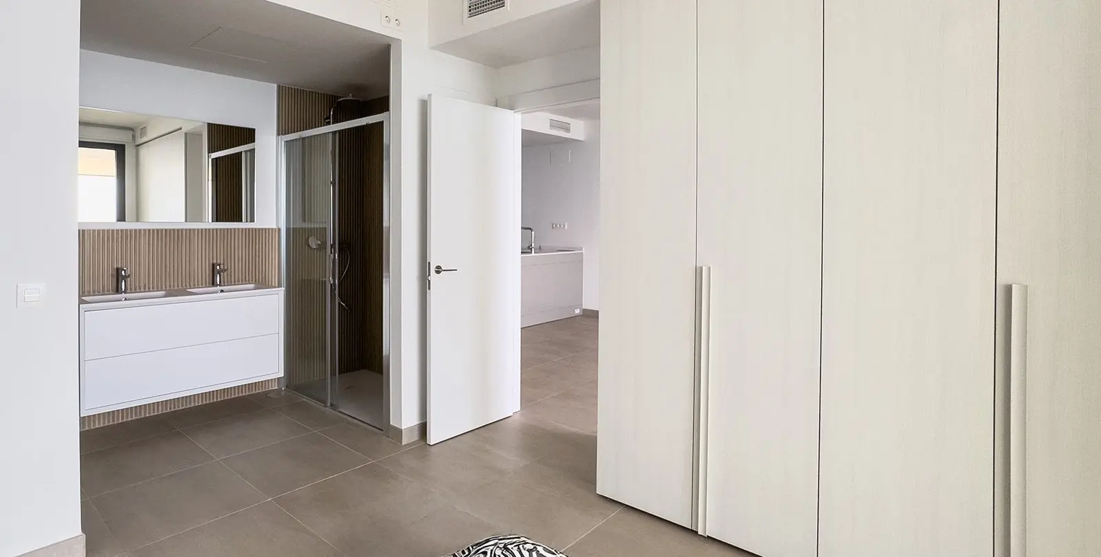 Venta de apartamento en planta media en Fuengirola 35