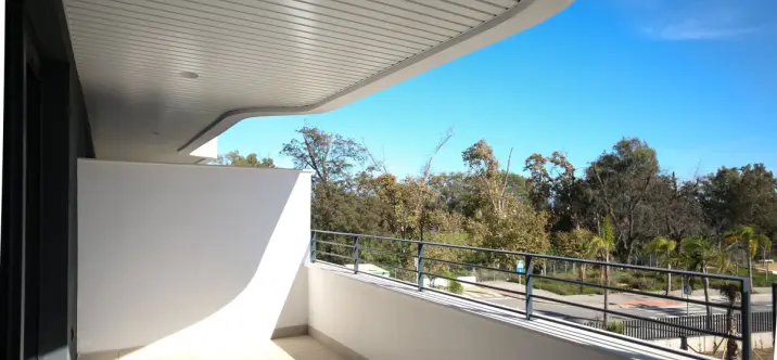 Venta de apartamento en planta media en Los Alamos 2