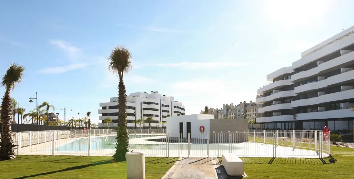 Продажа апартаментов на среднем этаже в Los Alamos 18