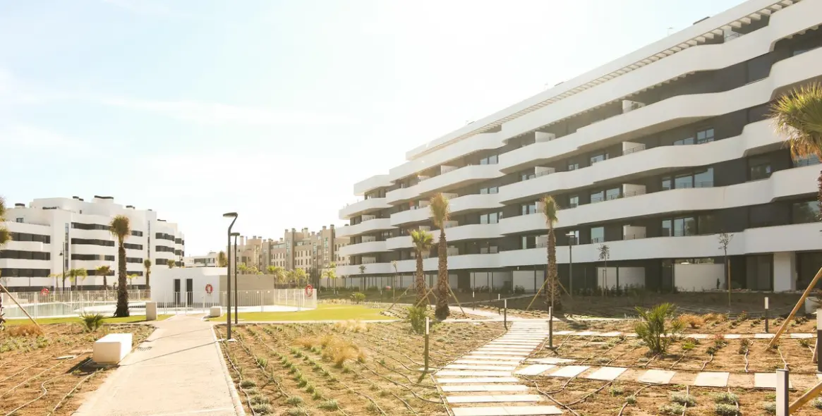 Продажа апартаментов на среднем этаже в Los Alamos 19