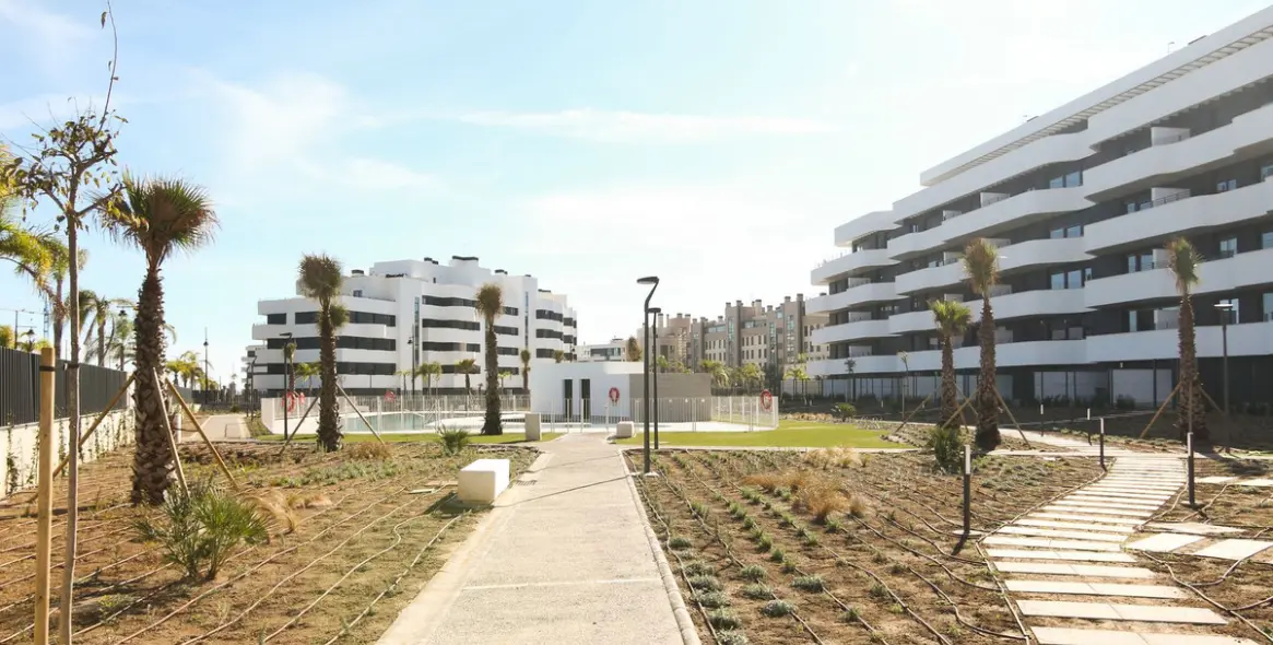 Продажа апартаментов на среднем этаже в Los Alamos 20