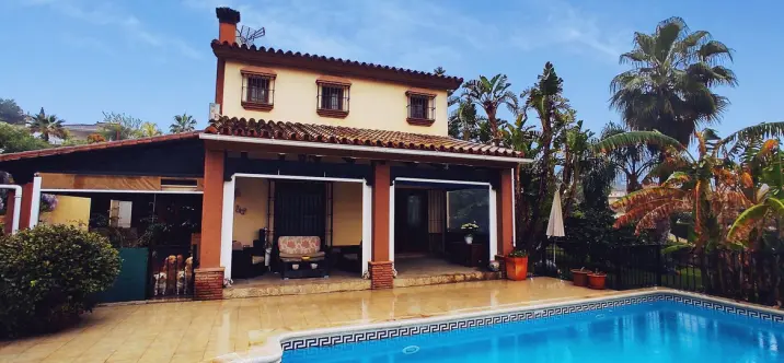 Sale of detached villa in Alhaurín el Grande 0