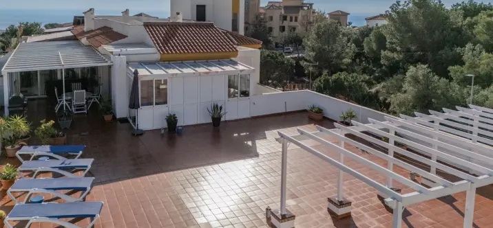 Sale of penthouse in Benalmadena 2