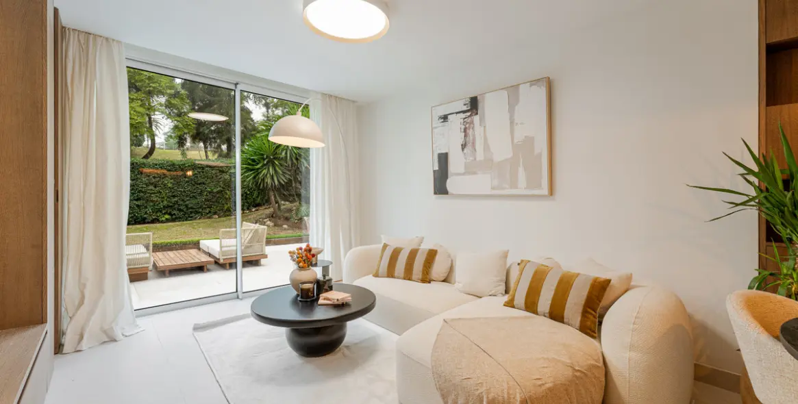 Venta de apartamento en planta media en Benahavís 3