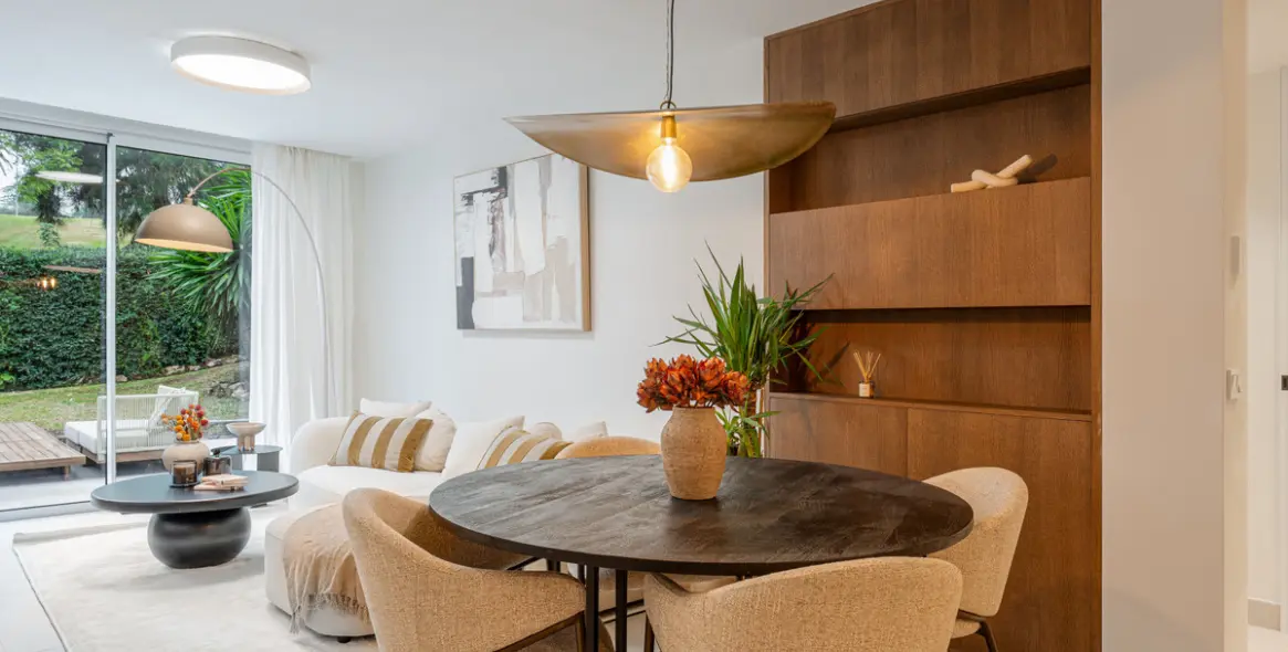 Venta de apartamento en planta media en Benahavís 4