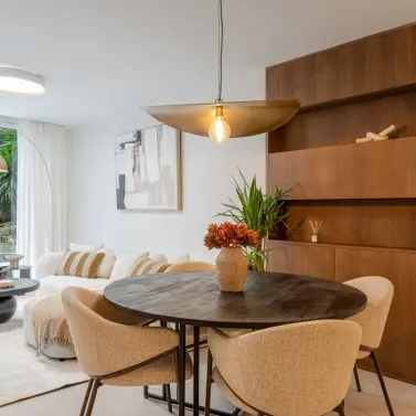 Venta de apartamento en planta media en Benahavís