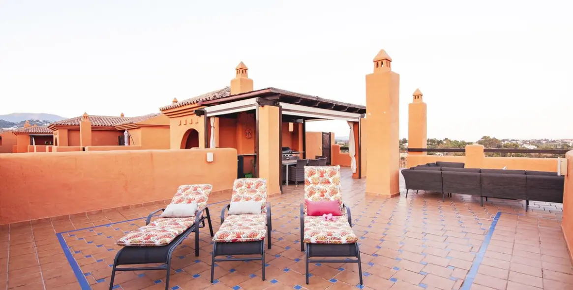 Sale of penthouse in Atalaya 5