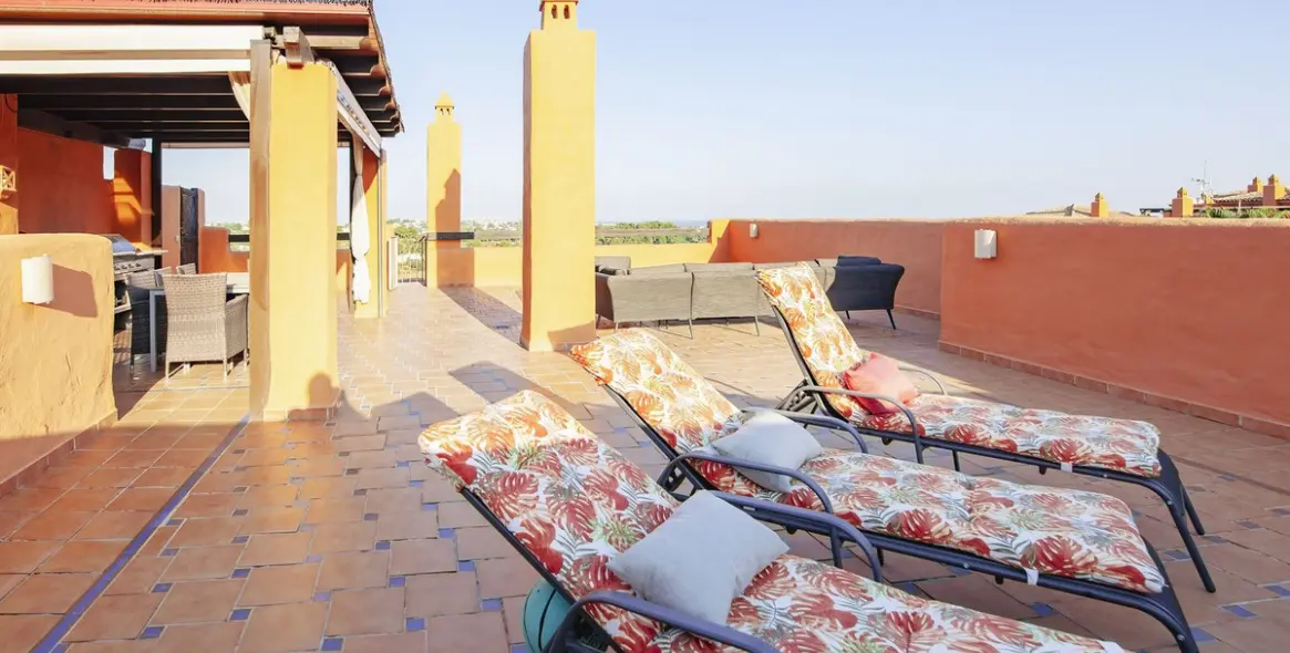 Sale of penthouse in Atalaya 7