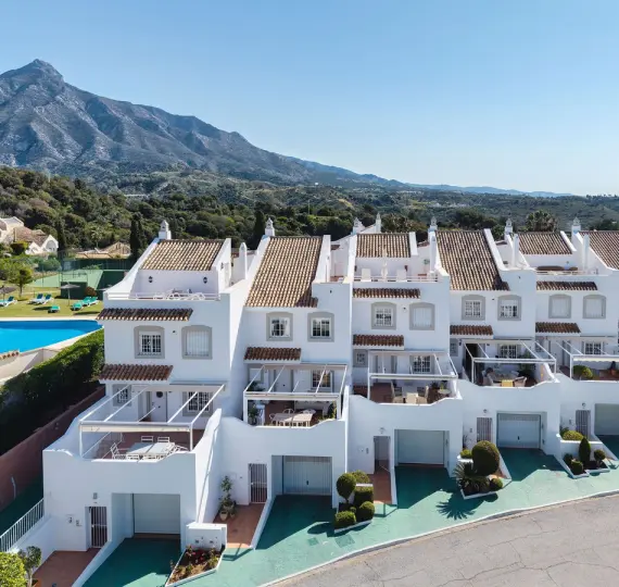 Sale of townhouse in Nueva Andalucía