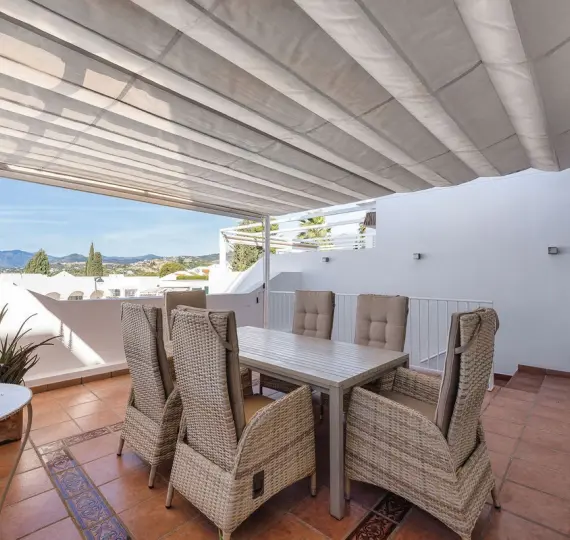 Sale of townhouse in Nueva Andalucía