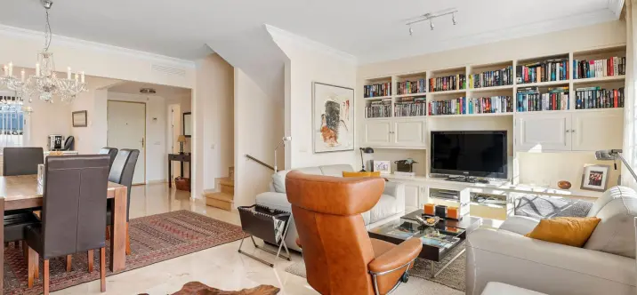 Sale of townhouse in Nueva Andalucía 4