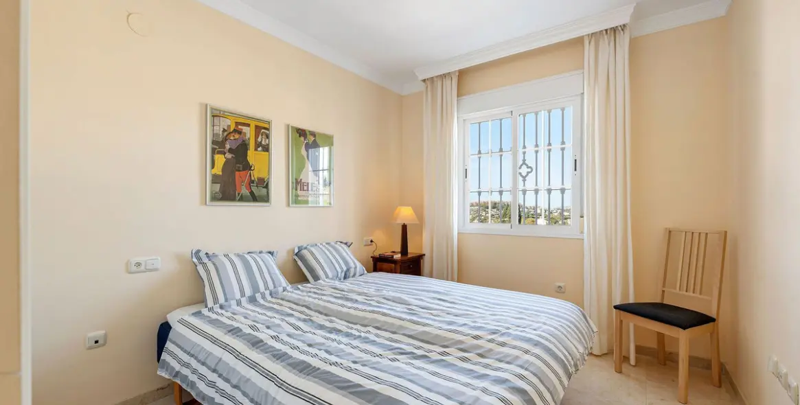 Sale of townhouse in Nueva Andalucía 14