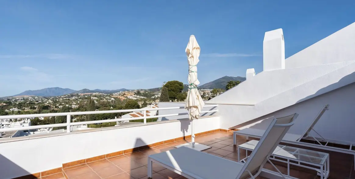 Sale of townhouse in Nueva Andalucía 18