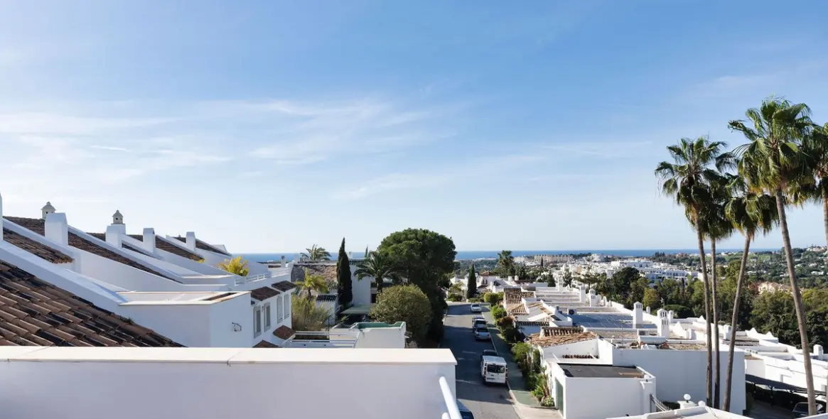 Sale of townhouse in Nueva Andalucía 19