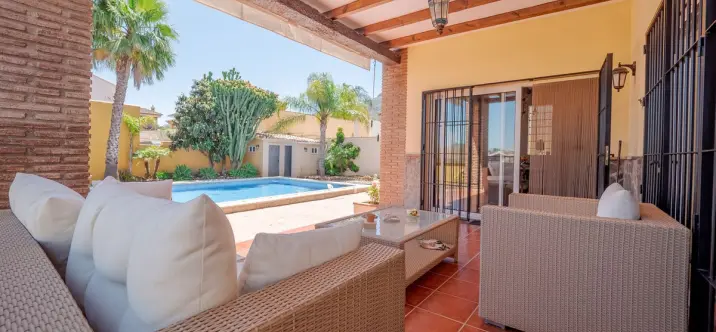 Sale of detached villa in Alhaurín el Grande 1
