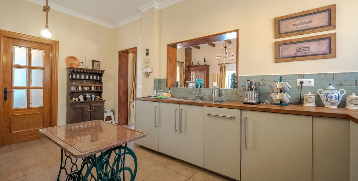 Продажа  отдельно стоящей виллы в Alhaurín el Grande 14