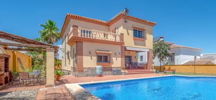Venta de villa independiente en Alhaurín el Grande 0