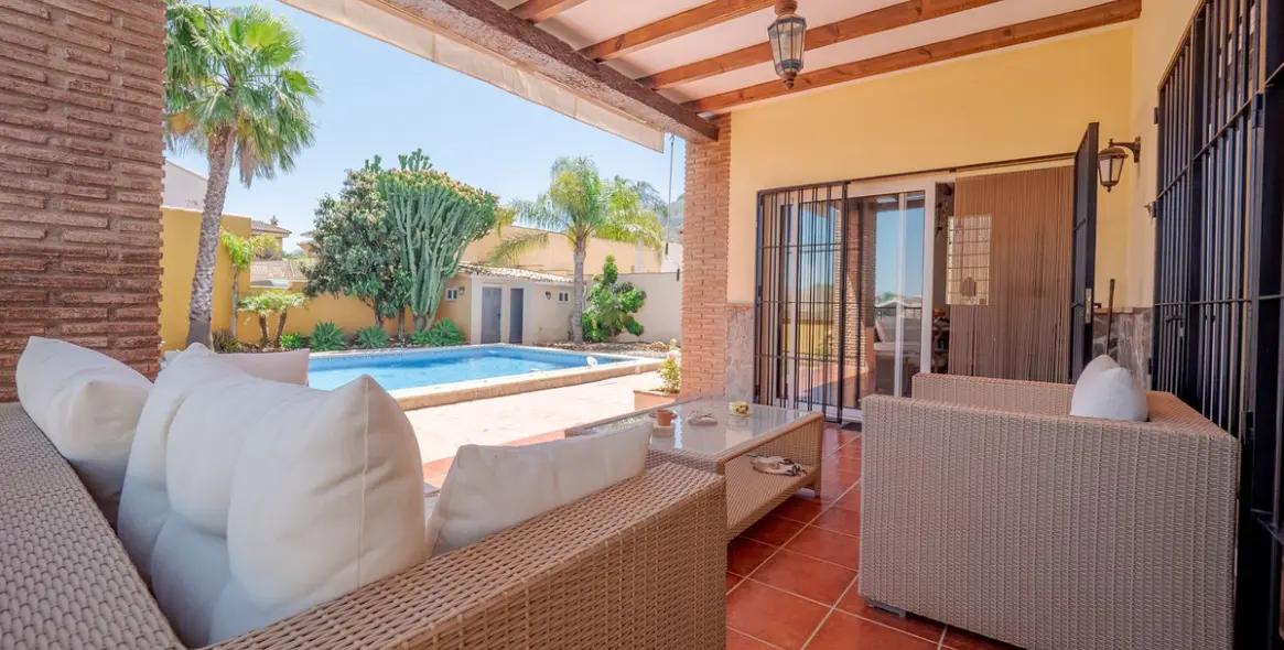 Venta de villa independiente en Alhaurín el Grande 2