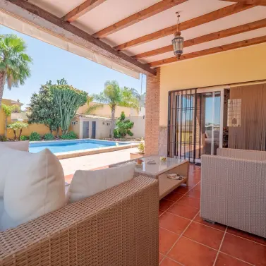 Venta de villa independiente en Alhaurín el Grande