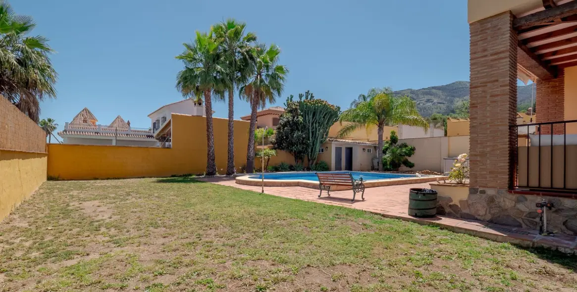 Venta de villa independiente en Alhaurín el Grande 32