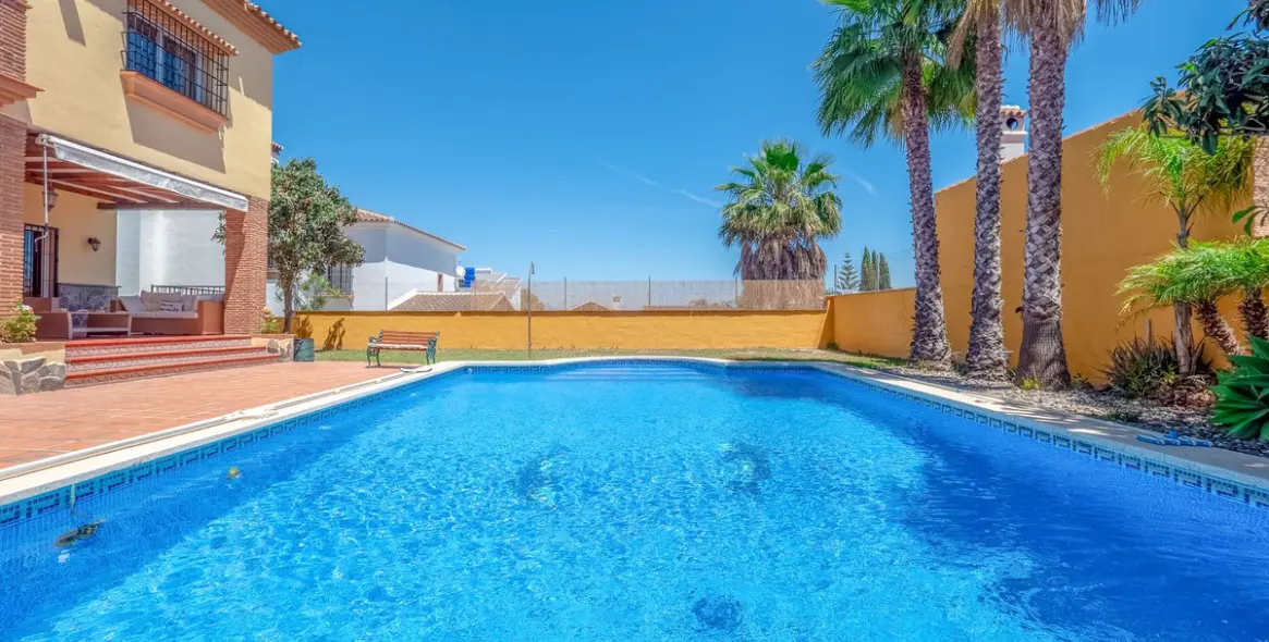 Venta de villa independiente en Alhaurín el Grande 34