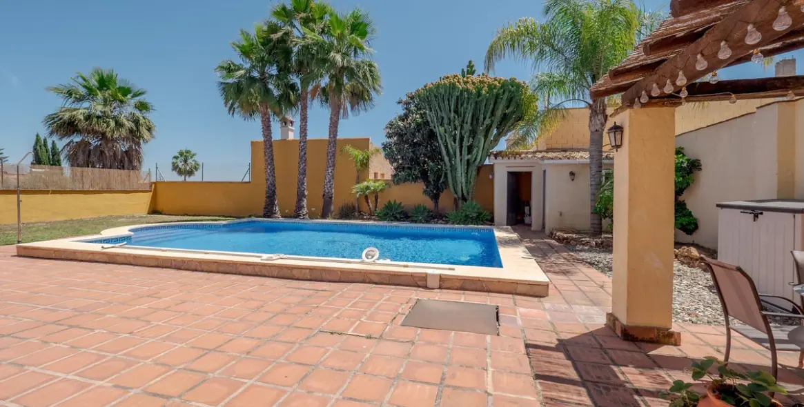 Venta de villa independiente en Alhaurín el Grande 39