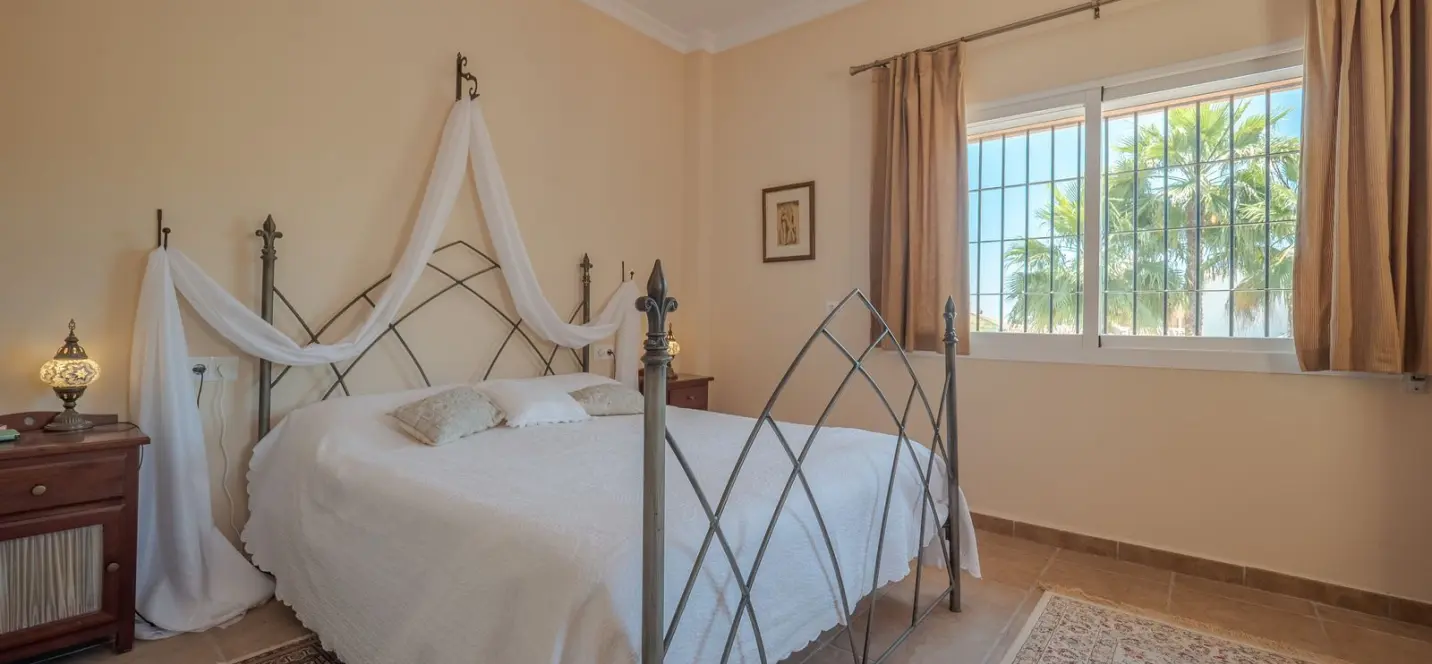 Sale of detached villa in Alhaurín el Grande 4