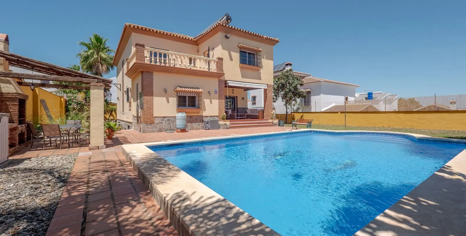 Sale of detached villa in Alhaurín el Grande 35