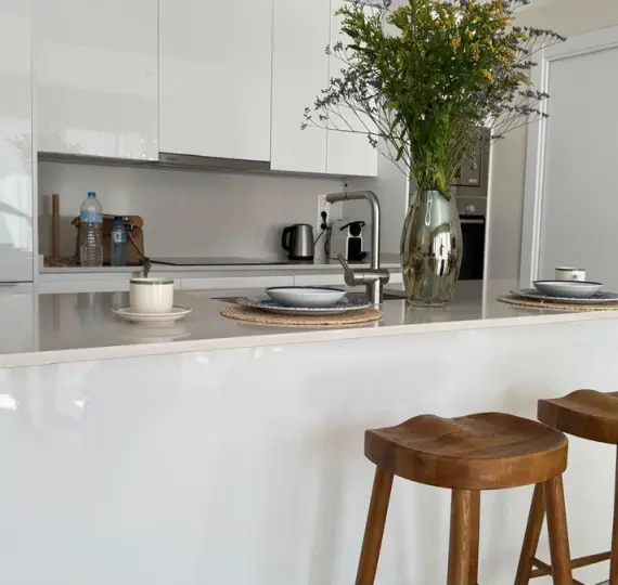 Middle floor apartment R5105968