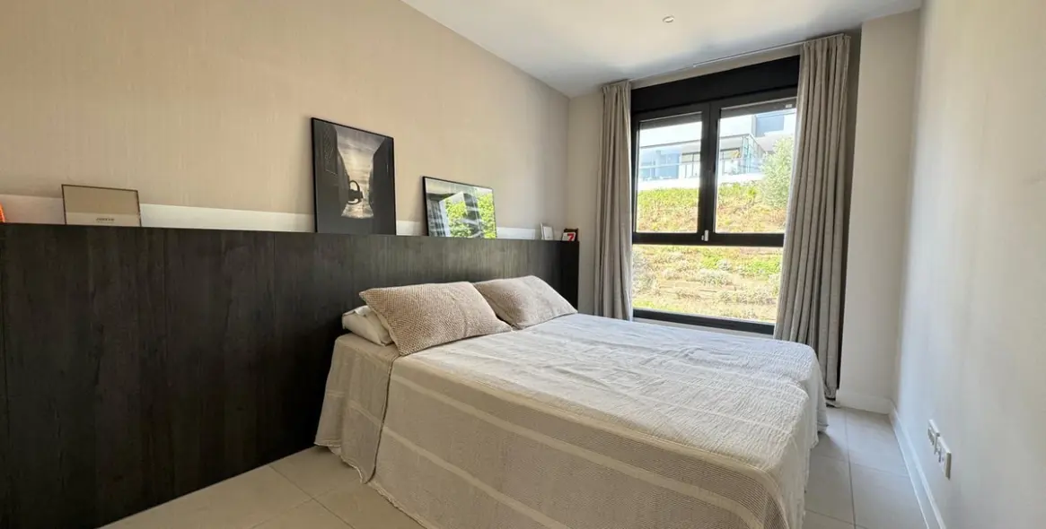 Sale of middle floor apartment in Estepona 23