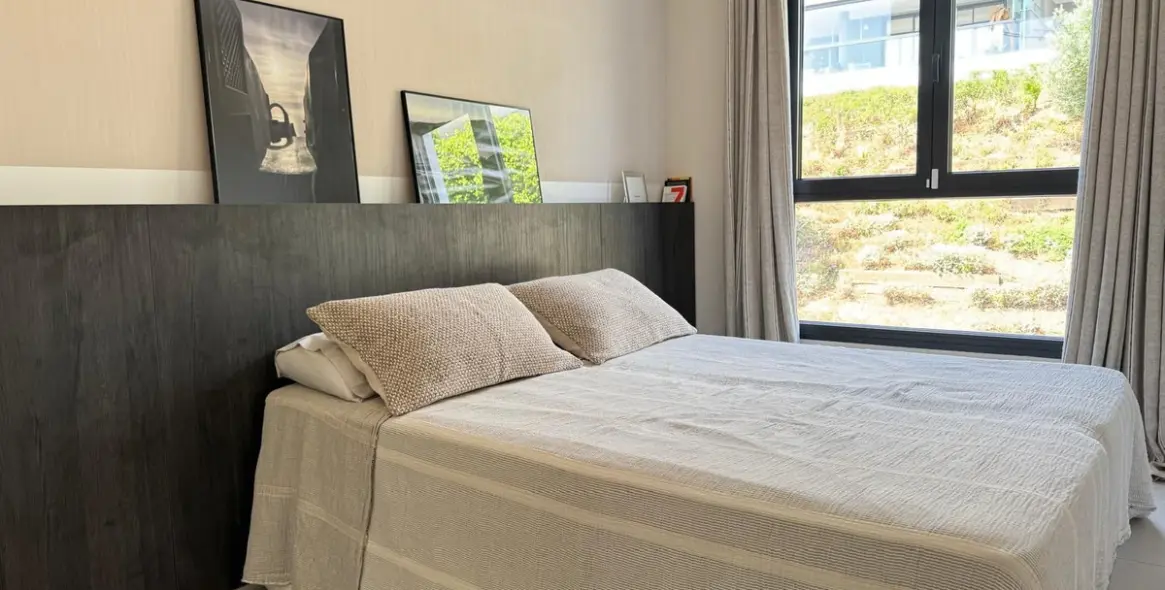 Sale of middle floor apartment in Estepona 27