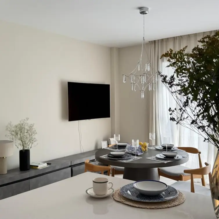 Продажа апартаментов на среднем этаже в Estepona