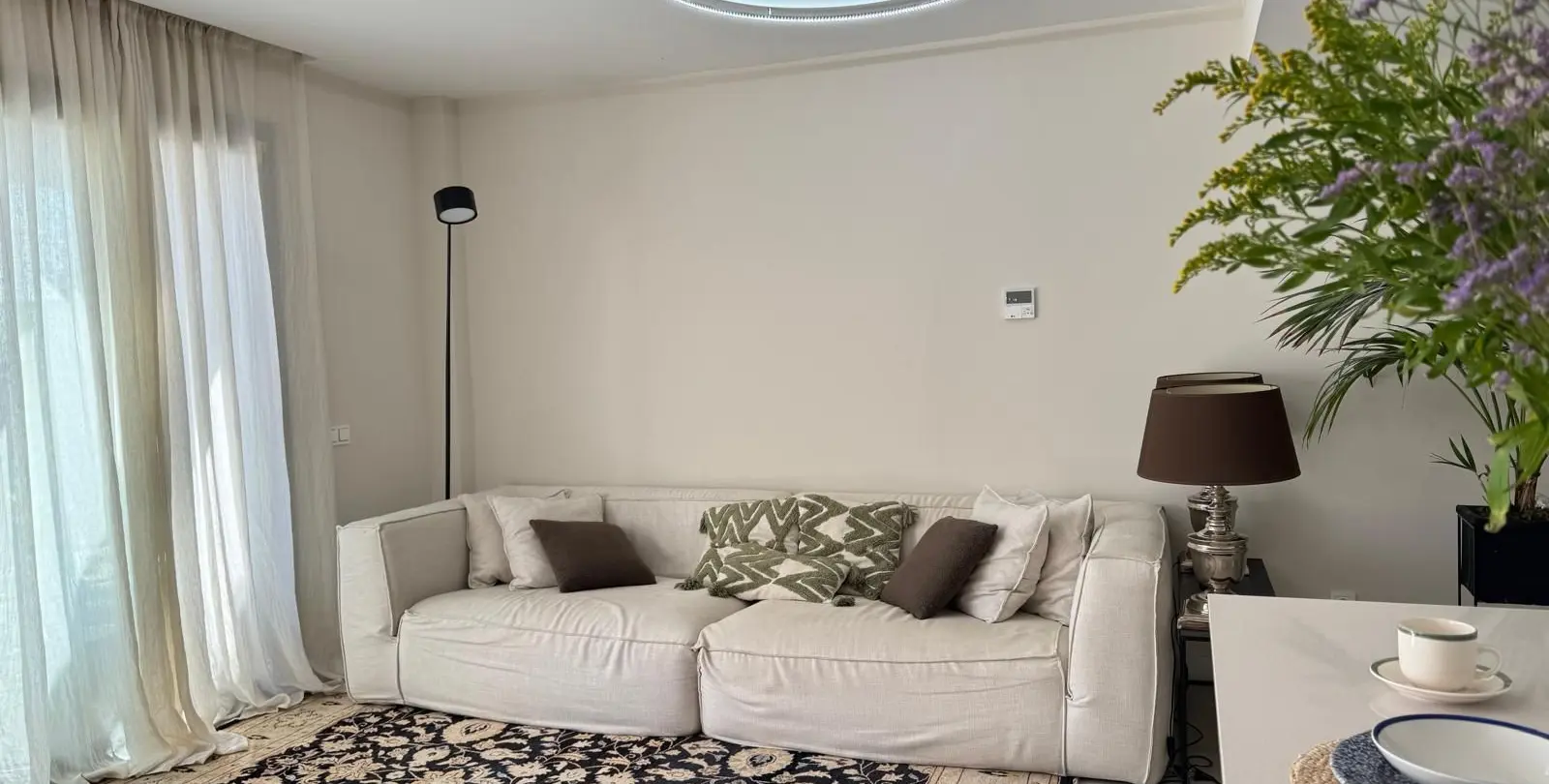 Продажа апартаментов на среднем этаже в Estepona 10