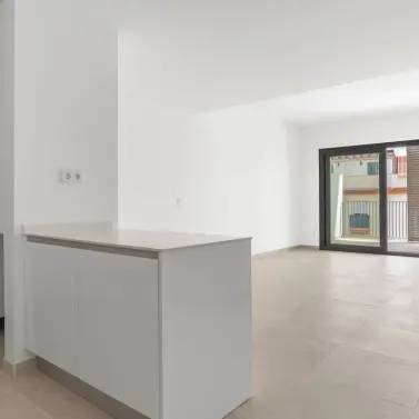 Sale of penthouse in Estepona