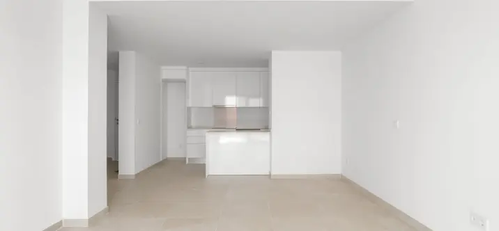 Sale of penthouse in Estepona 4
