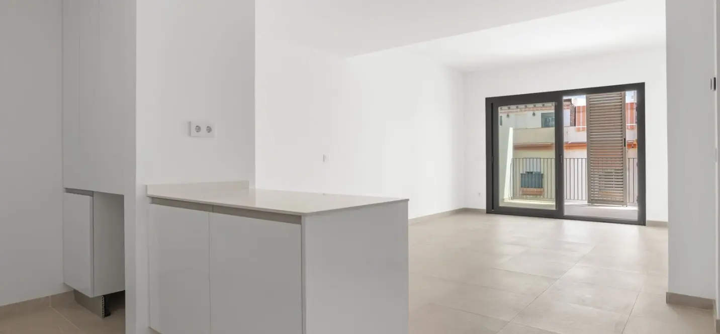 Sale of penthouse in Estepona 3