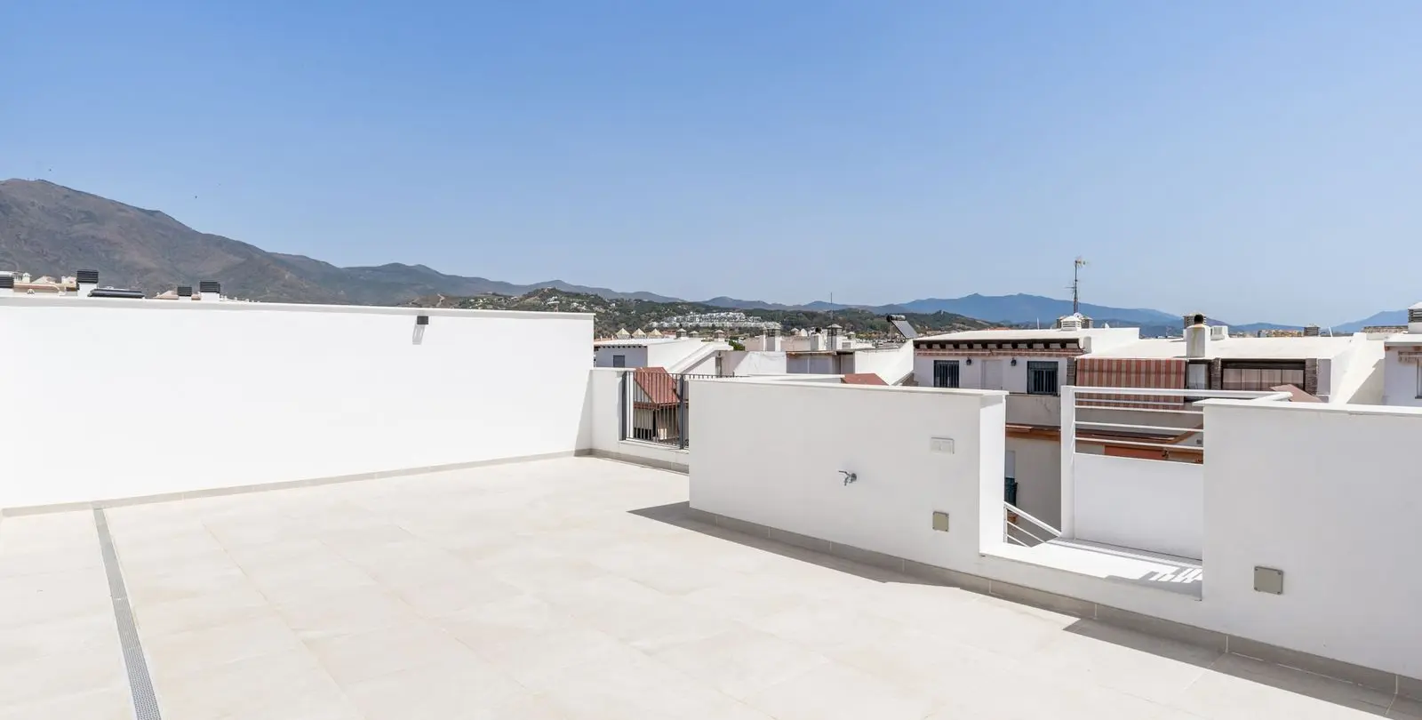 Продажа пентхауса в Estepona 18